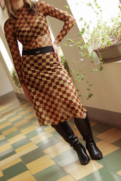 Slow Queen cuadros amarillo & vinotinto