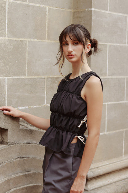 Gambit – Crop Top fruncido negro